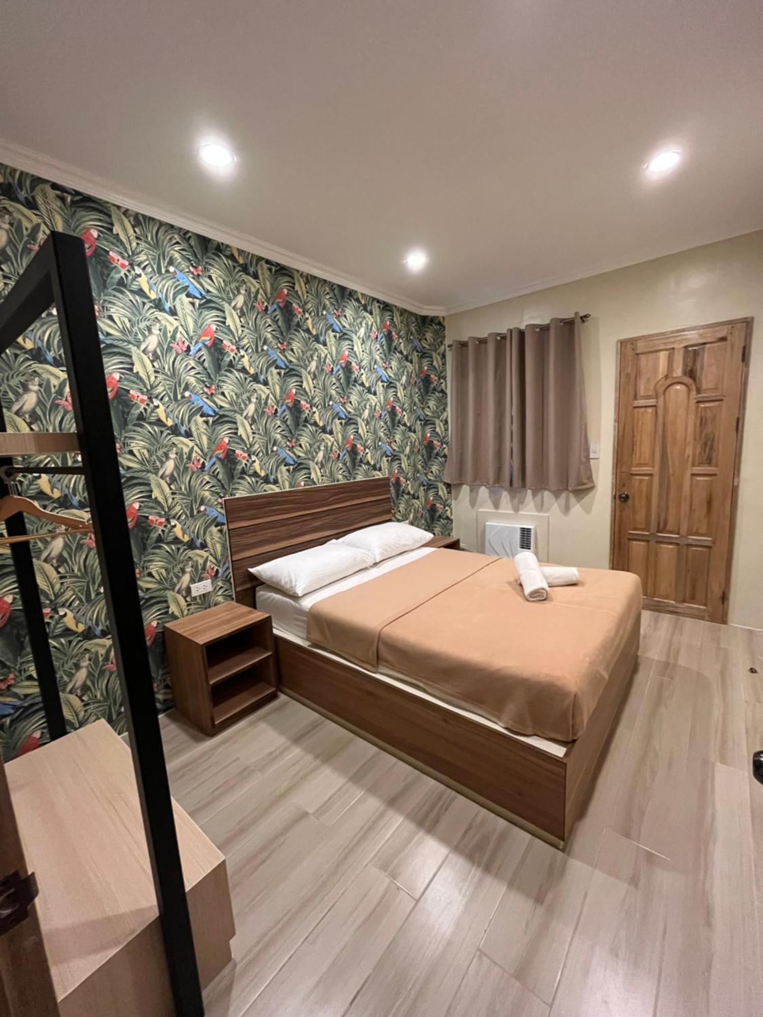 Red Knight Gardens Hotell Davao City Eksteriør bilde